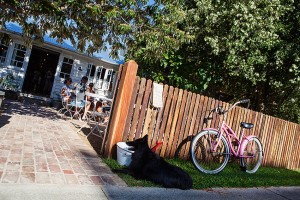 Bike outside a Gold Coast cafe